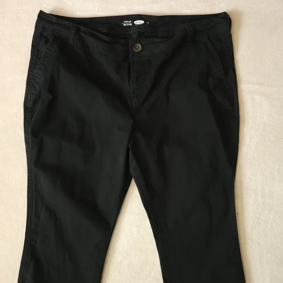 Old Navy Black Bootcut Khaki Casual Chino Pants - Picture 2 of 6